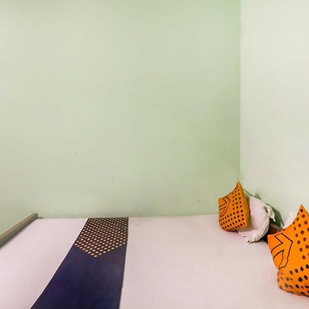 Spot On Mishra Guest House Varanasi Eksteriør billede