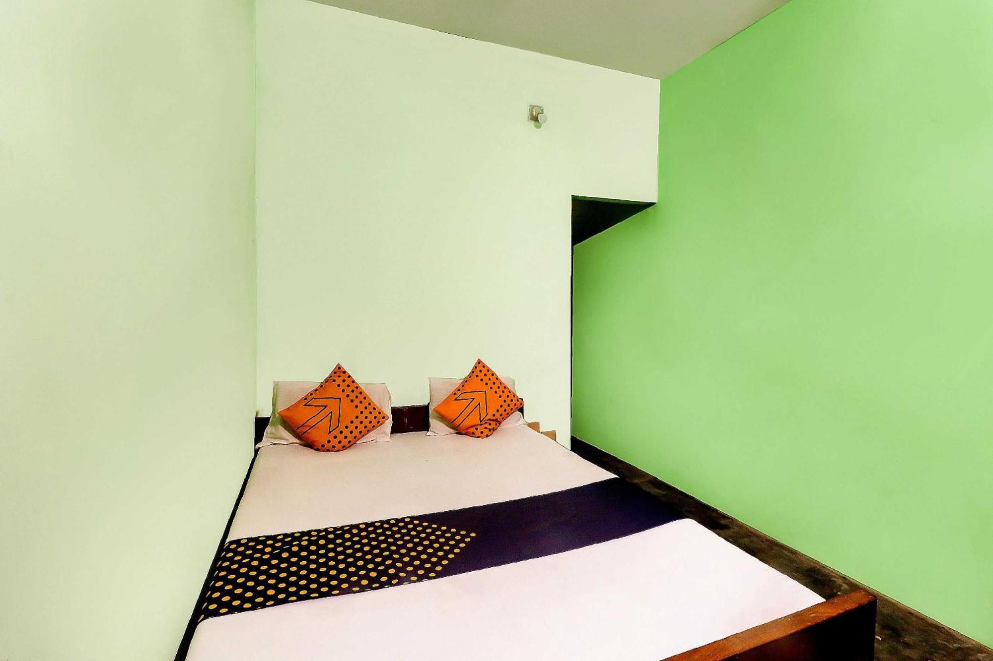 Spot On Mishra Guest House Varanasi Eksteriør billede