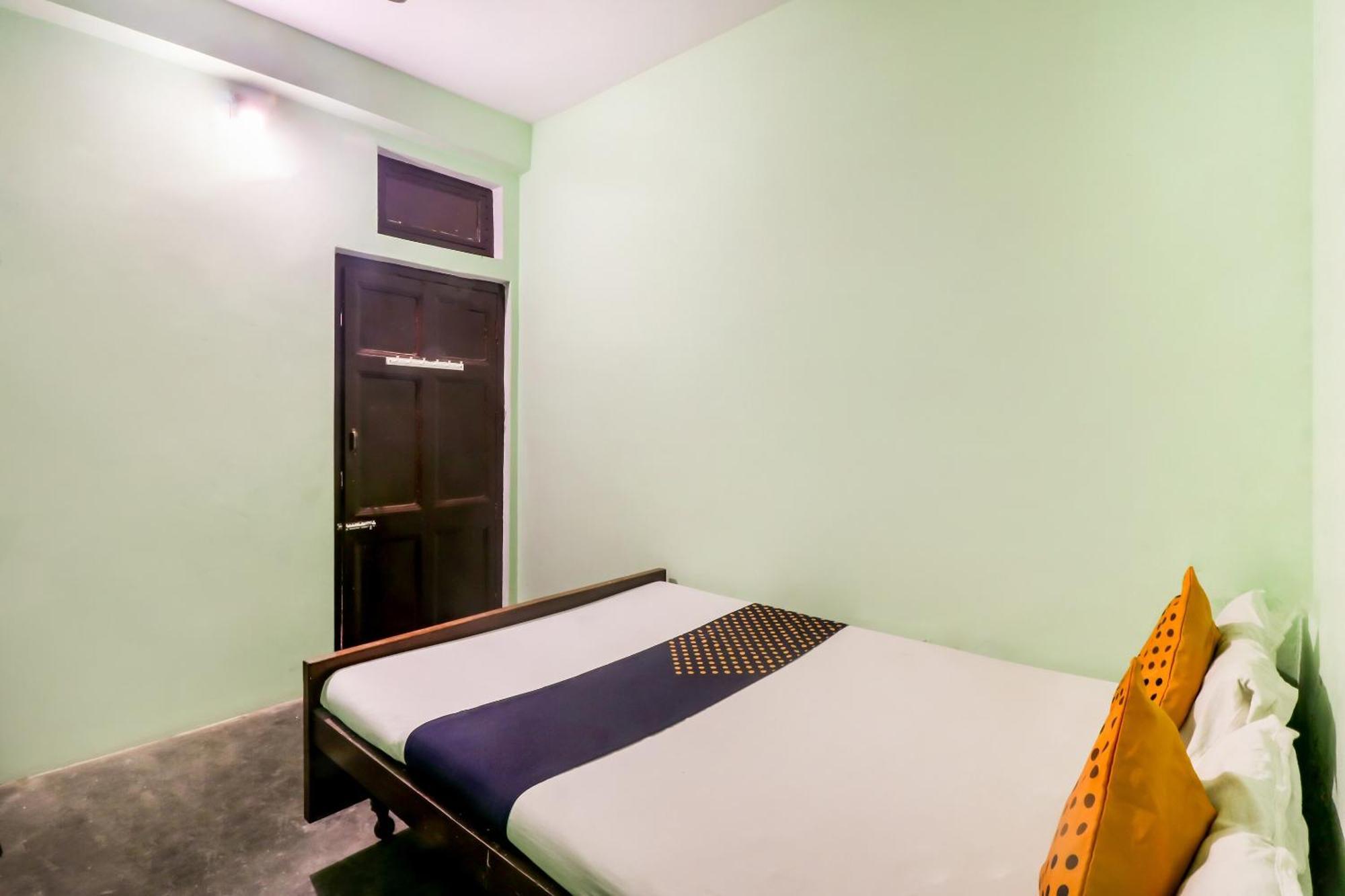Spot On Mishra Guest House Varanasi Eksteriør billede